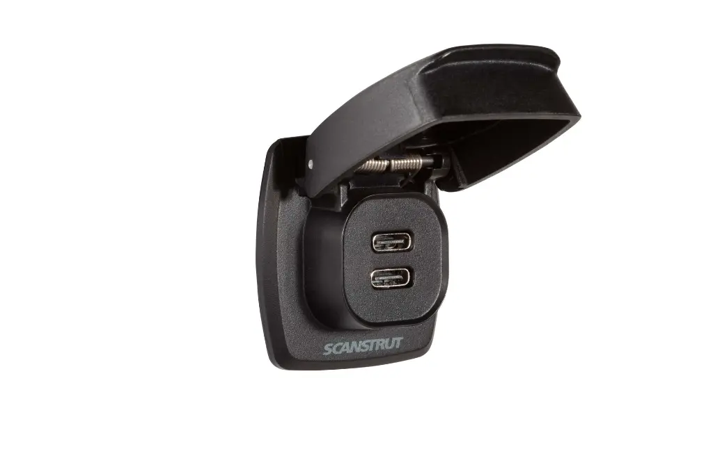 Flip Pro Max Dual USB-C Charger Socket 1