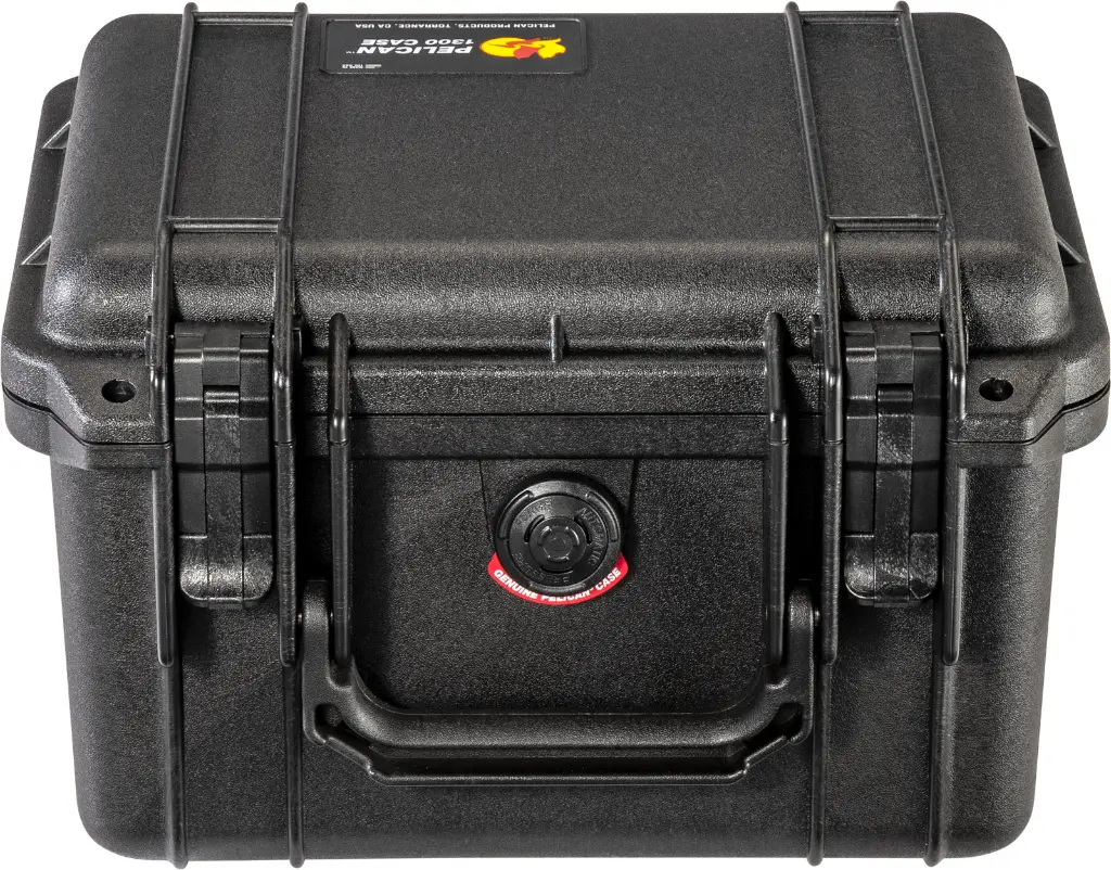 pelican-1300-gen-2-black-top-closed.webp