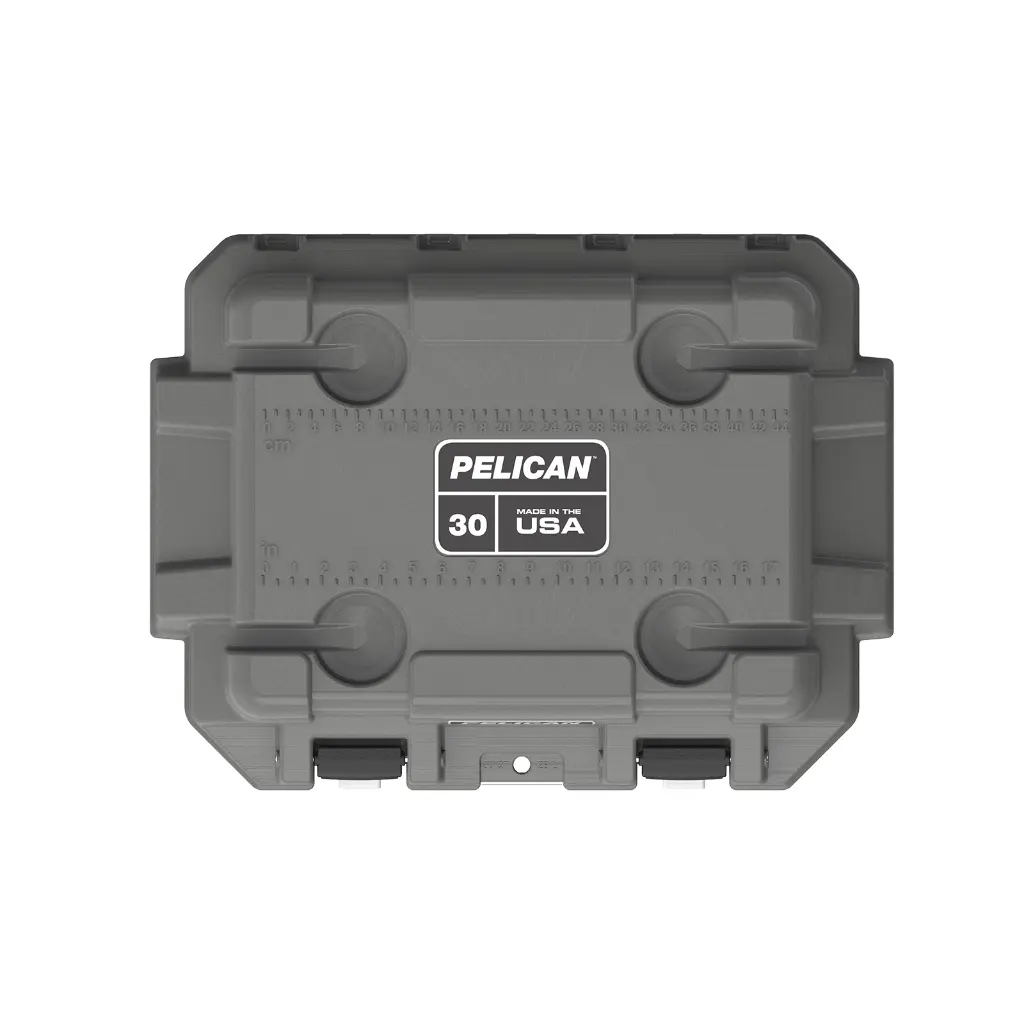 pelican-30qt-cooler-cement-white-05.webp
