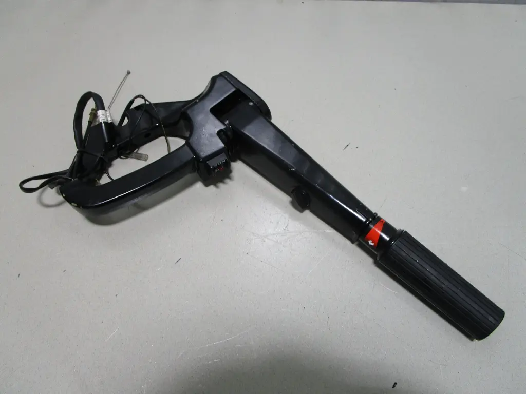 2-ST MERCURY 30HP SHORT MANUAL TILLER HANDLE 4.webp