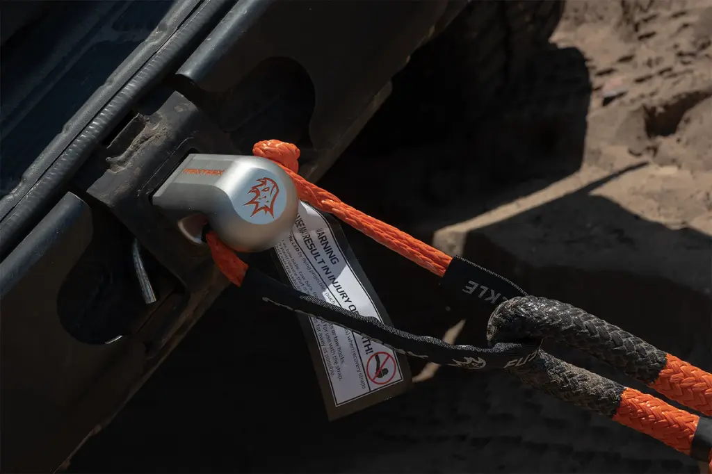 MAXTRAX  FUSE SHACKLE - 7000 KG 2.webp