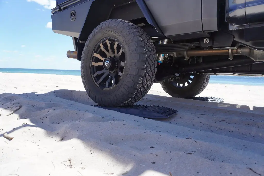 MAXTRAX  XTREME PAIR GUNMETAL GREY 3.webp