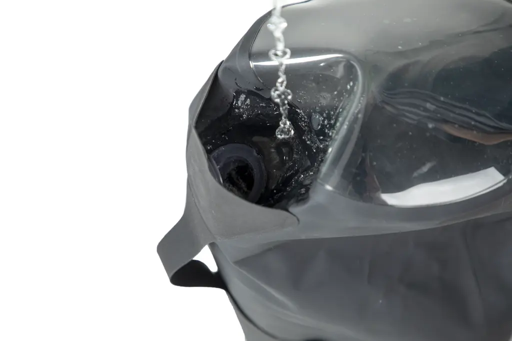 NEMO  HELIO PRESSURE SHOWER (DARK VERGLAS) 5.webp
