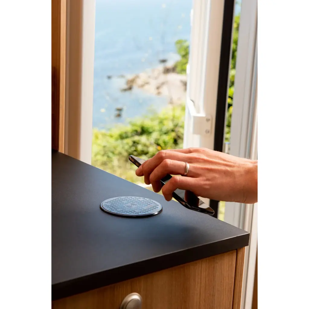 ROKK Wireless Surface 10W