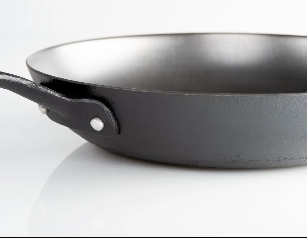 GUIDECAST 10 INCH FRYING PAN 5.webp
