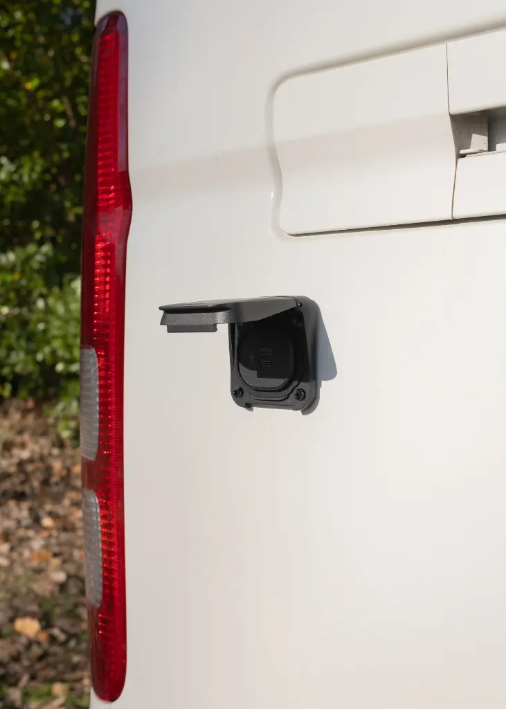 Ventura Series - Dual USB-C Socket 6.webp