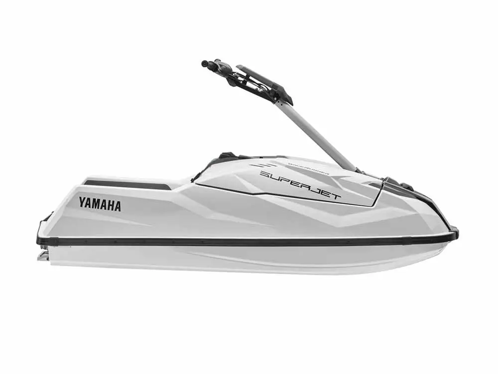 2025-yamaha-superjet-2.webp